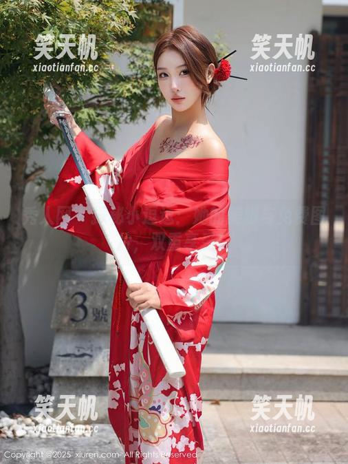 秀人网-小逗逗 秀人网 - 探秘小逗逗:她的美脚与免费图片,双重享受!