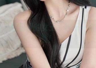 秀人网 – 图包里的女王：林乐一的神秘优雅！