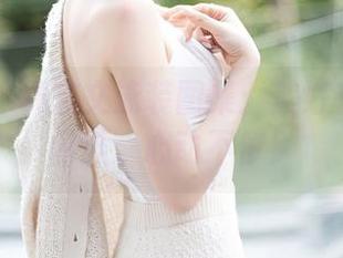 秀人网 – 林文文泳装图集：美好在水波间闪烁，心动不停！