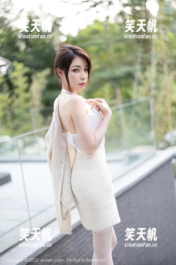 秀人网-林文文 秀人网 - 林文文泳装图集:美好在水波间闪烁,心动不停!