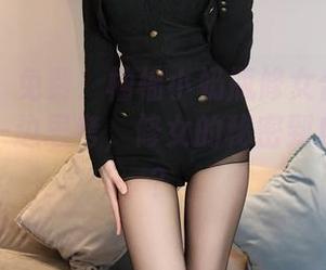 秀人网 – 免费！柚柚小奶瓶修女合集：一边欣赏一边思考，修女的秘密到底是什么？