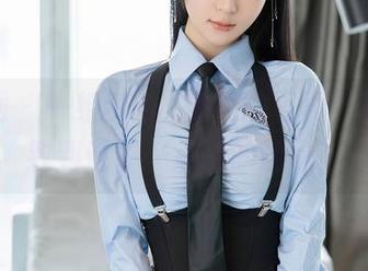 秀人网 – 一组梦心玥油亮的写真，真是精致到过了一点点的边缘！