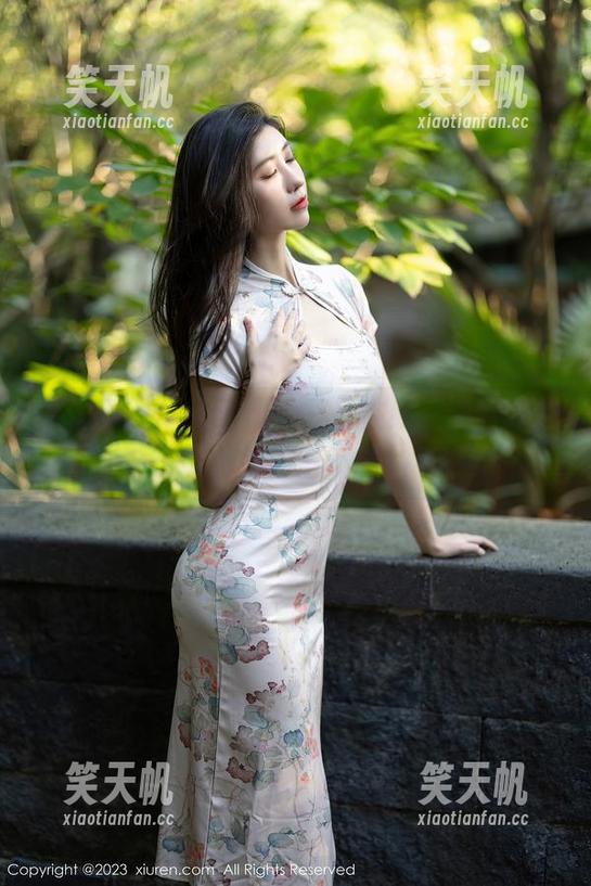 秀人网-龙女sunny 秀人网 - 龙女sunny夏日在线美图,光影下的蜕变与不屑。