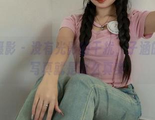 绮梦摄影 – 没有光影的干扰，子涵的皮衣写真就是这么真实