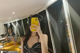 微密圈 – 在葛征的写真中，波点吊带袜把性感诠释得恰到好处，美图简直完美！