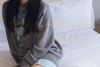 袜啵啵 – 雪糕与油亮肉丝的约会：写真作品集更新中，有惊喜！