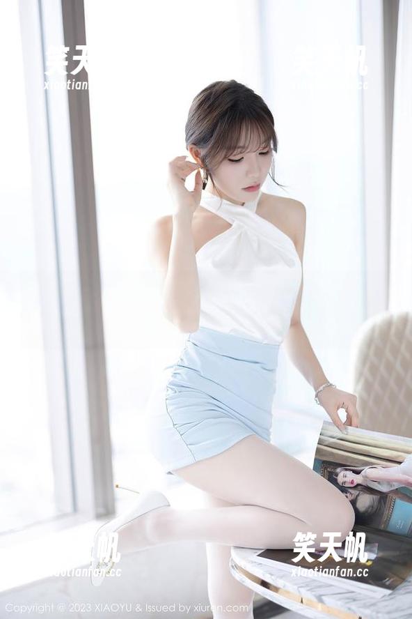 语画界-小热巴 语画界 - 私拍丝袜在小热巴的美图里,真是气氛满分啊!