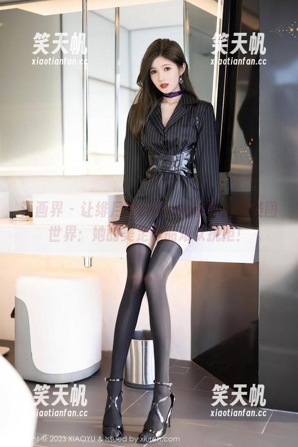语画界-绯月樱cherry 语画界 - 让绯月樱cherry带你走进美图世界:她的美足作品难以抗拒!