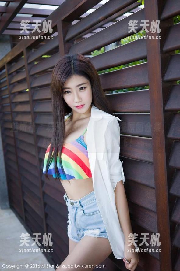魅妍社-杨晨晨sugar 魅妍社 - 杨晨晨sugar:眼镜原图合集,颜值与轻松不自觉齐飞!